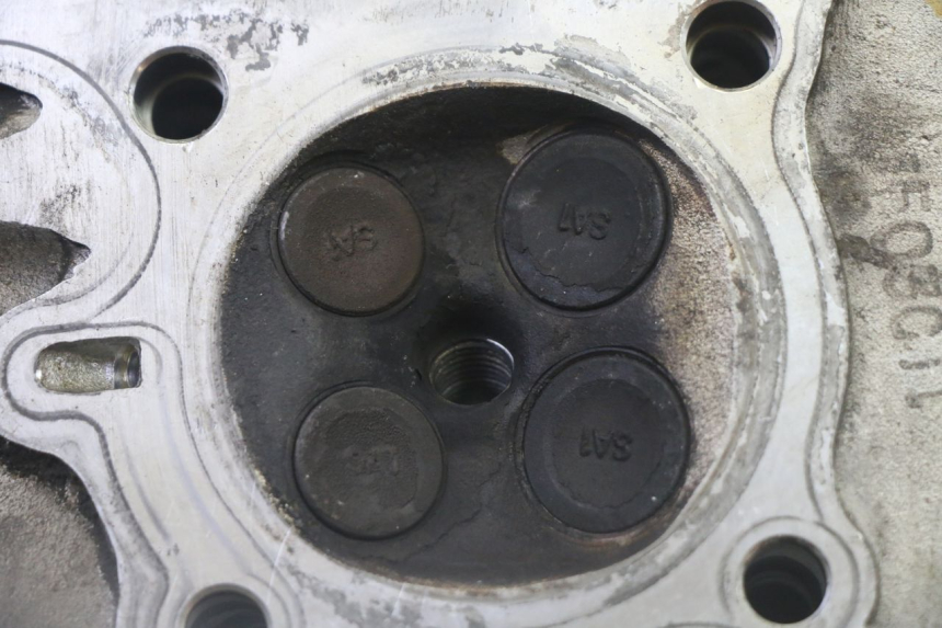 photo de ZYLINDERKOPF DAELIM HISTORY 125 (2001 - 2002) - Zoom auf Komponenten