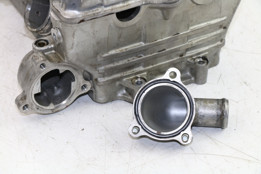 photo de ZYLINDERKOPF HONDA CBR F 600 (1991 - 1994) - Zoom auf Komponenten