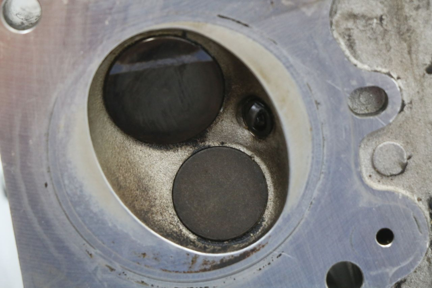 photo de ZYLINDERKOPF RENAULT KOURANOS 125 (2001 - 2004) - Zoom auf Komponenten