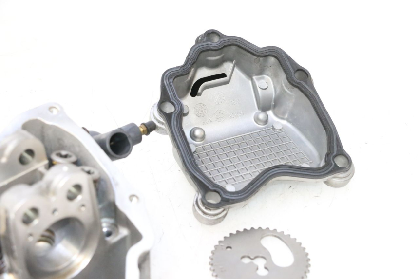 photo de ZYLINDERKOPF PIAGGIO MP3 LT 300 (2010 - 2016) - Alternative Perspektive