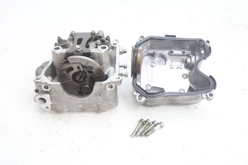 photo de ZYLINDERKOPF YAMAHA N-MAX NMAX 125 (2021 - 2024) - Oberflächenzustand und Material