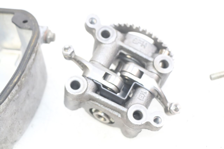 photo de ZYLINDERKOPF HONDA NHX LEAD 110 (2008 - 2010) - Charakteristische Merkmale