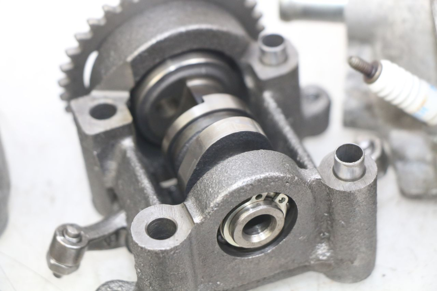 photo de ZYLINDERKOPF HONDA NHX LEAD 110 (2008 - 2010) - Hochauflösende Nahaufnahme