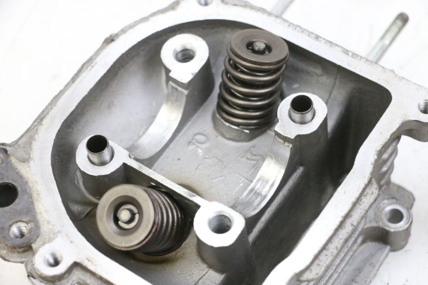 photo de ZYLINDERKOPF JM MOTORS OLDIES 4T 50 (2010 - 2020) - Charakteristische Merkmale