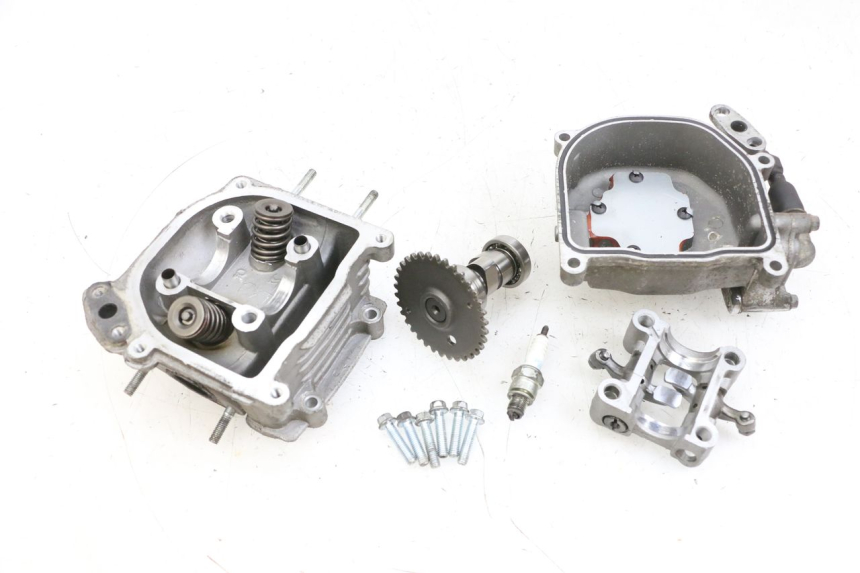 photo de ZYLINDERKOPF JM MOTORS OLDIES 4T 50 (2010 - 2020) - Zoom auf Komponenten