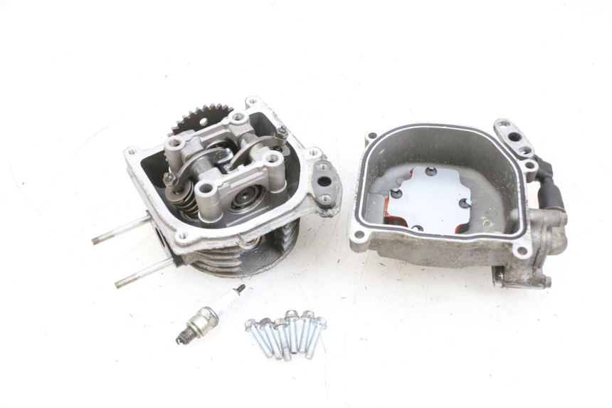 photo de ZYLINDERKOPF JM MOTORS OLDIES 4T 50 (2010 - 2020) - Kennzeichnungen und Originalreferenzen