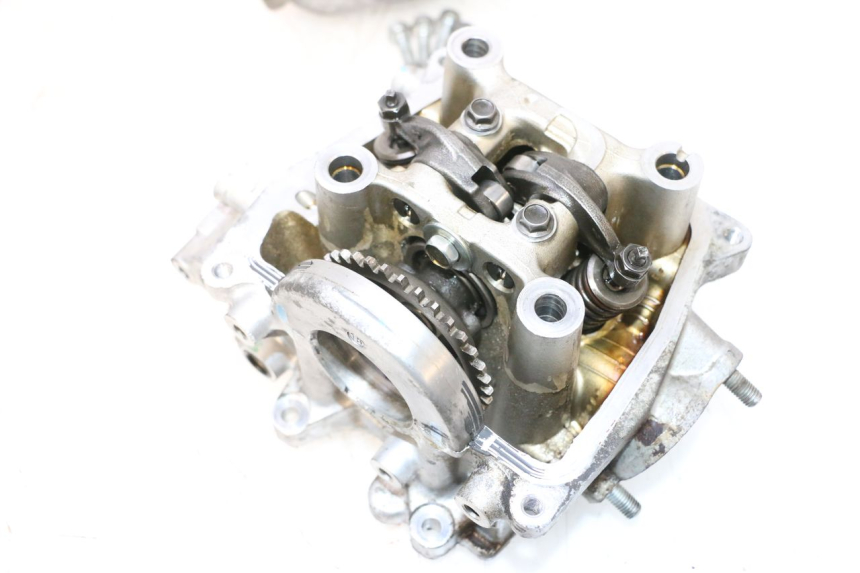 photo de ZYLINDERKOPF HONDA PCX (JF57/JF64) 125 (2014 - 2018) - Zoom auf Komponenten