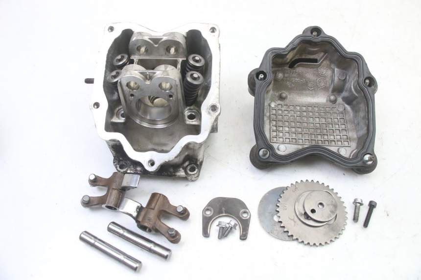 photo de ZYLINDERKOPF PIAGGIO X8 125 (2004 - 2007) - Hauptansicht