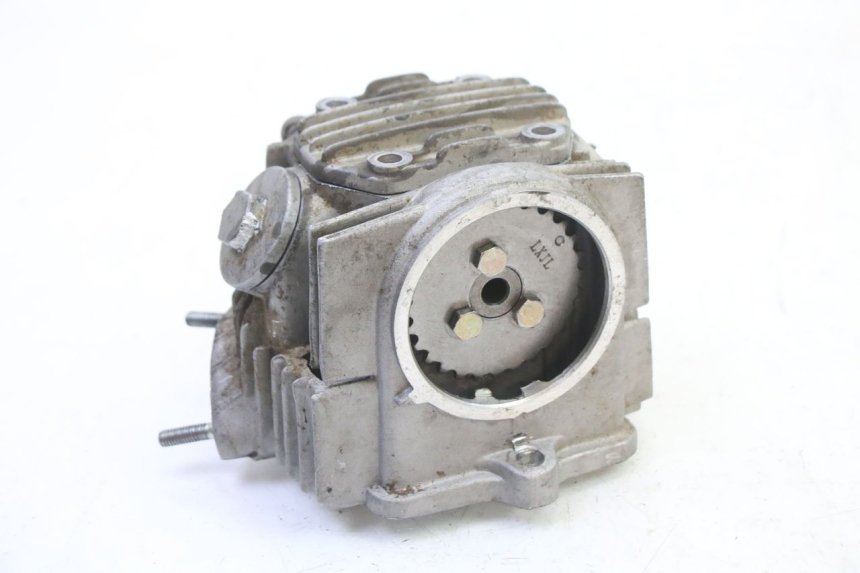 photo de ZYLINDERKOPF APOLLO RFZ 125 - Detaillierte Sichtprüfung