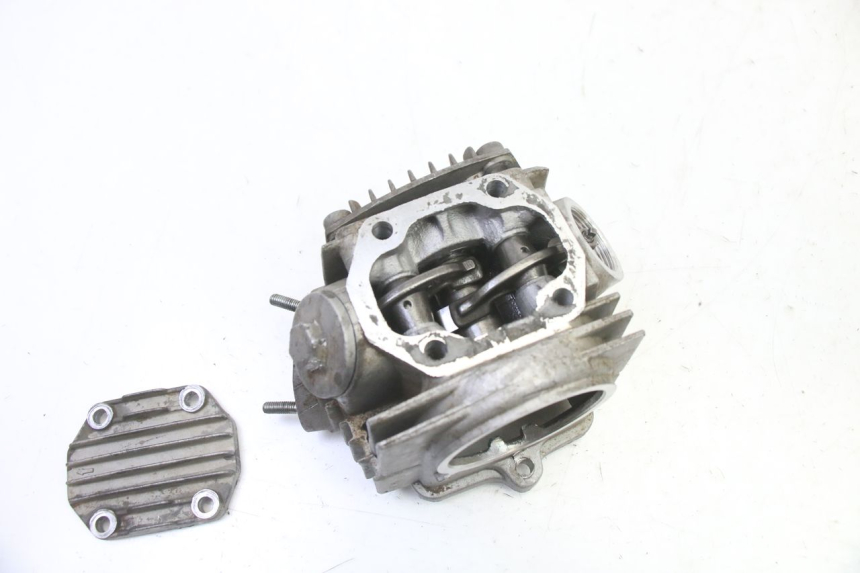 photo de ZYLINDERKOPF APOLLO RFZ 125 - Fokus auf die Struktur