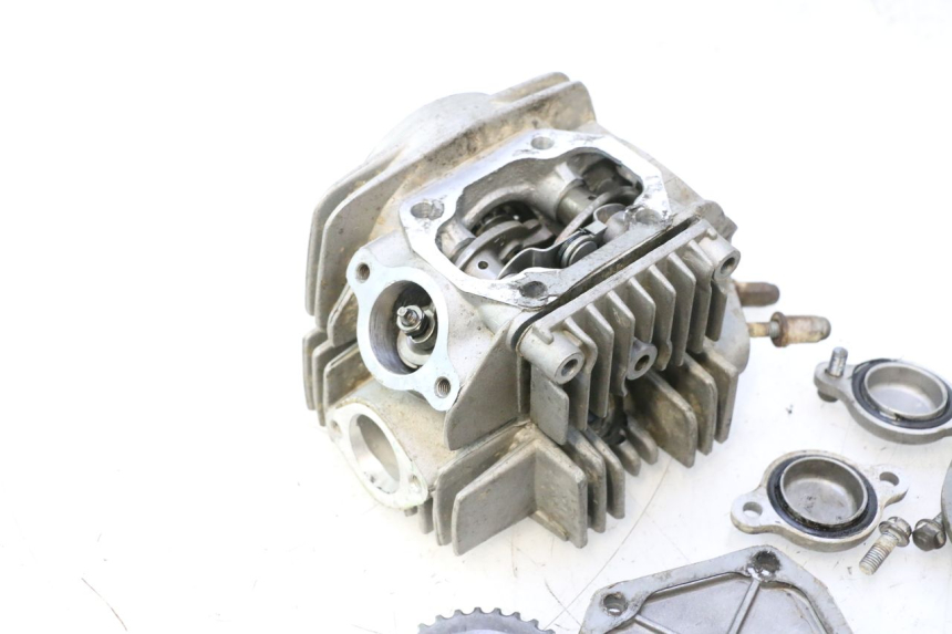photo de ZYLINDERKOPF APOLLO RFZ 125 - Charakteristische Merkmale