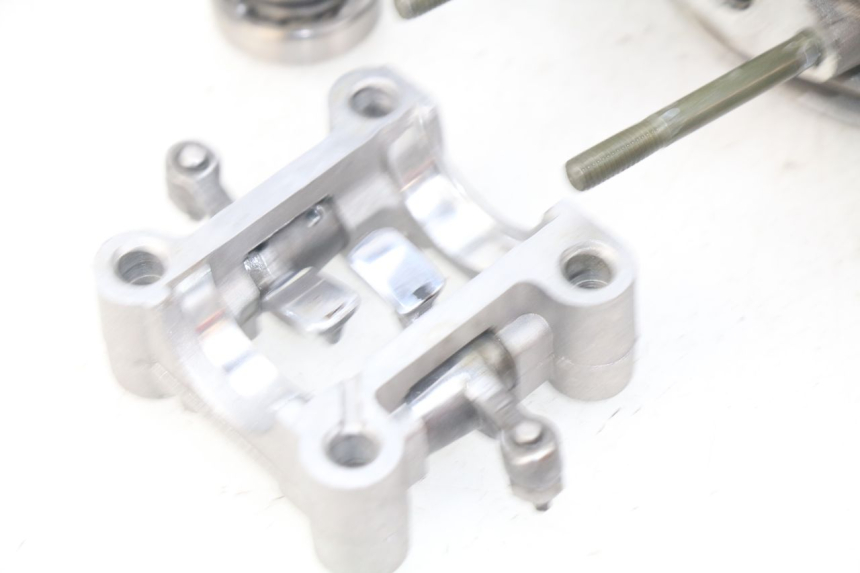 photo de ZYLINDERKOPF TNT MOTOR ROMA 10' 4T 50 (2007 - 2018) - Zoom auf Komponenten