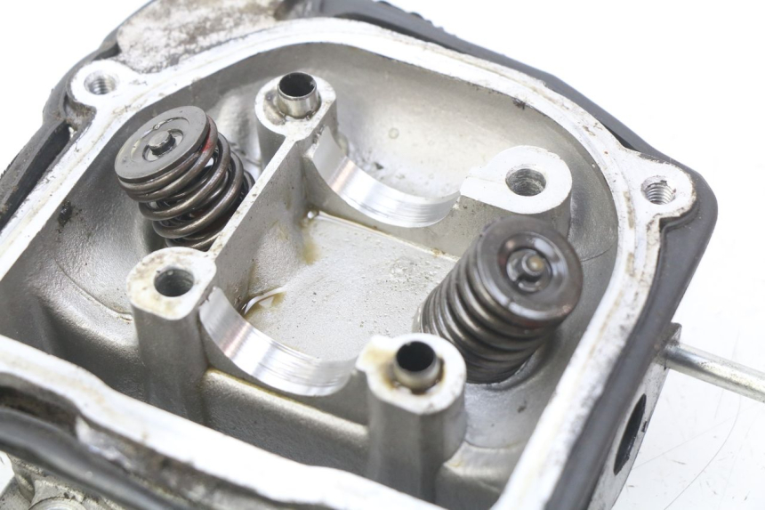 photo de ZYLINDERKOPF TNT MOTOR ROMA 10' 4T 50 (2019 - 2022) - Details der Befestigungspunkte
