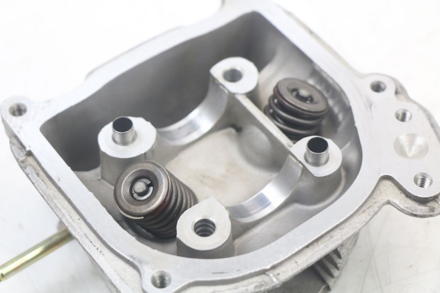 photo de ZYLINDERKOPF TNT MOTOR ROMA 10' 4T 50 (2007 - 2018) - Kennzeichnungen und Originalreferenzen