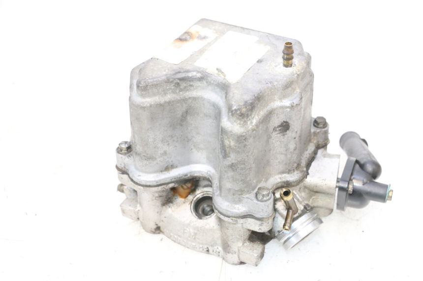 photo de ZYLINDERKOPF PEUGEOT SATELIS COMPRESSOR K15 125 (2006 - 2009) - Details der Befestigungspunkte