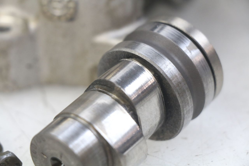 photo de ZYLINDERKOPF PEUGEOT SATELIS 125 (2010 - 2012) - Fokus auf die Struktur