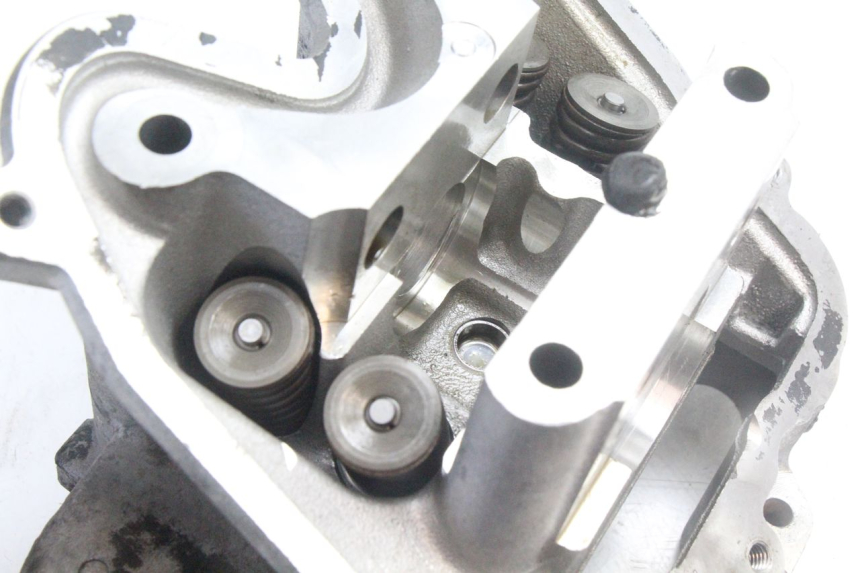 photo de ZYLINDERKOPF PEUGEOT SATELIS 125 (2006 - 2009) - Hochauflösende Nahaufnahme