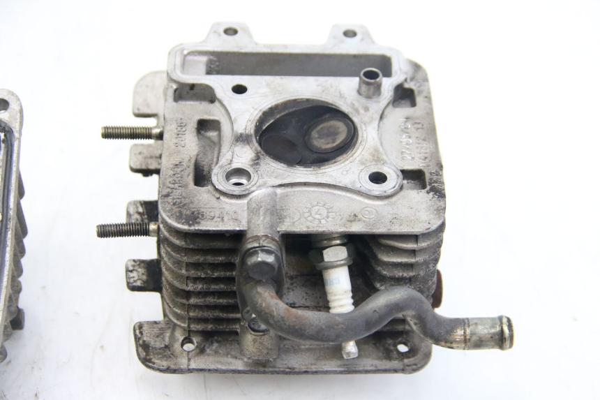 photo de ZYLINDERKOPF APRILIA SCARABEO 4T 50 (2009 - 2017) - Detaillierte Sichtprüfung