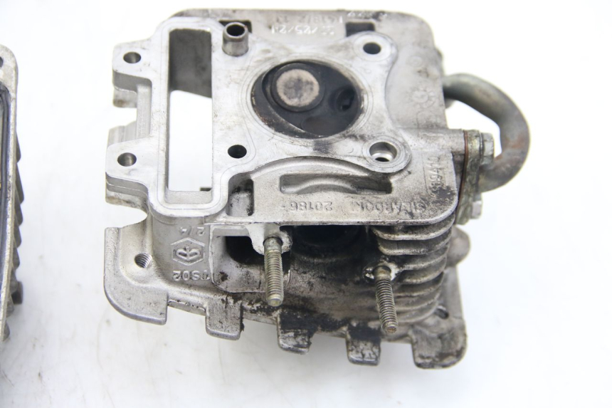 photo de ZYLINDERKOPF APRILIA SCARABEO 4T 50 (2009 - 2017) - Fokus auf die Struktur