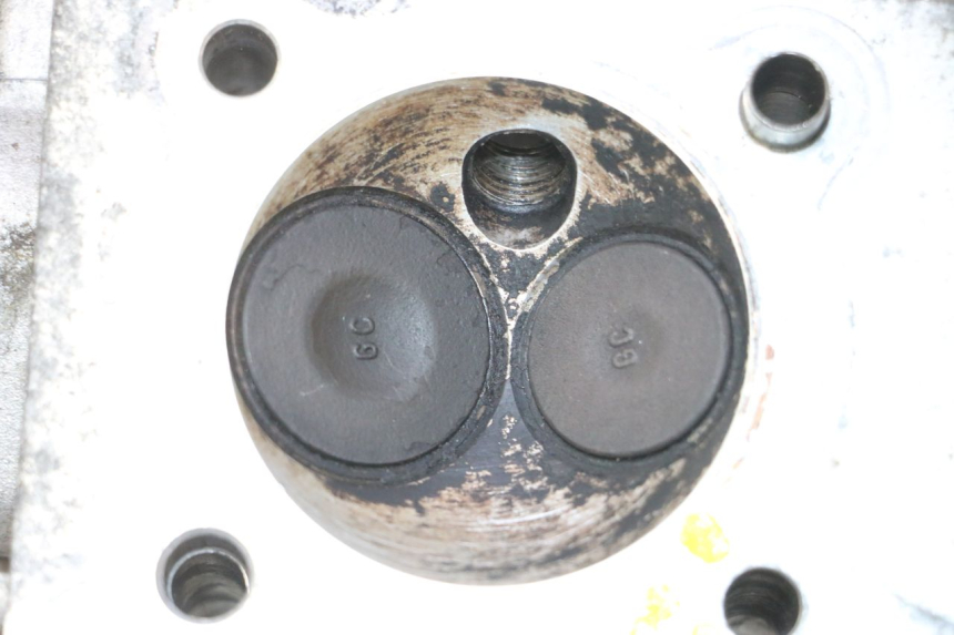 photo de ZYLINDERKOPF HONDA SCV LEAD 100 (2003 - 2007) - Detailansicht des Bauteils