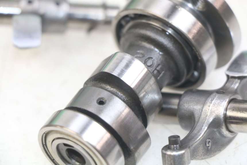 photo de ZYLINDERKOPF SUZUKI SIXTEEN 125 (2008 - 2010) - Detailansicht des Bauteils