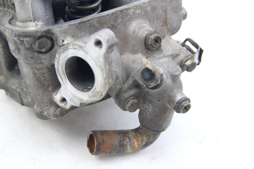 photo de ZYLINDERKOPF SUZUKI SIXTEEN 125 (2008 - 2010) - Zoom auf Komponenten