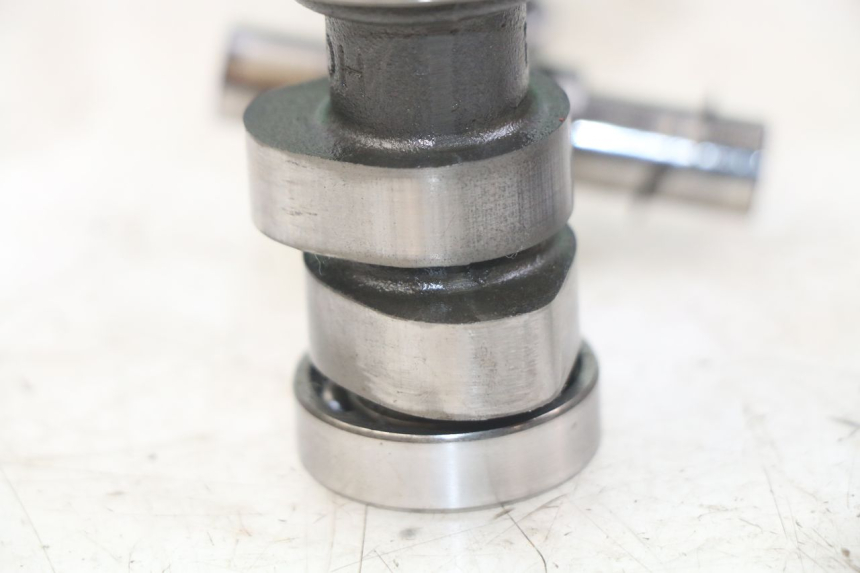 photo de ZYLINDERKOPF SUZUKI SIXTEEN 125 (2008 - 2010) - Technische Nahaufnahme