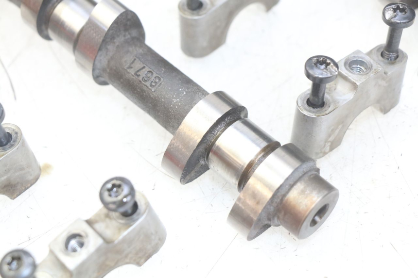 photo de ZYLINDERKOPF TRIUMPH SPRINT ST 955 (1999 - 2001) - Zoom auf Gebrauchszustand