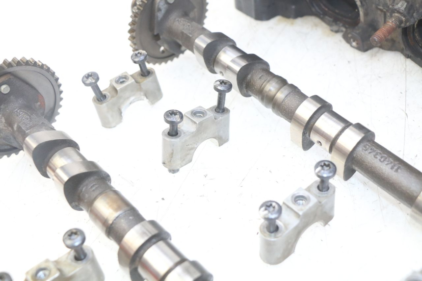 photo de ZYLINDERKOPF TRIUMPH SPRINT ST 955 (1999 - 2001) - Oberflächenzustand und Material