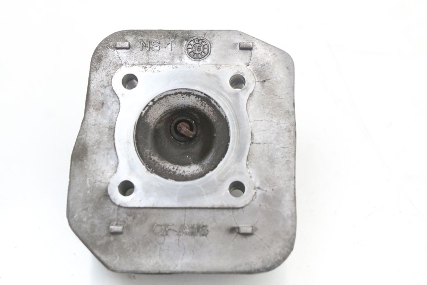 photo de ZYLINDERKOPF PEUGEOT STREETZONE 2T 50 (2014 - 2019) - Details der Befestigungspunkte