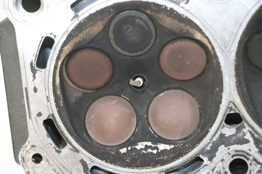 photo de ZYLINDERKOPF YAMAHA TDM ABS 900 (2002 - 2014) - Technische Nahaufnahme