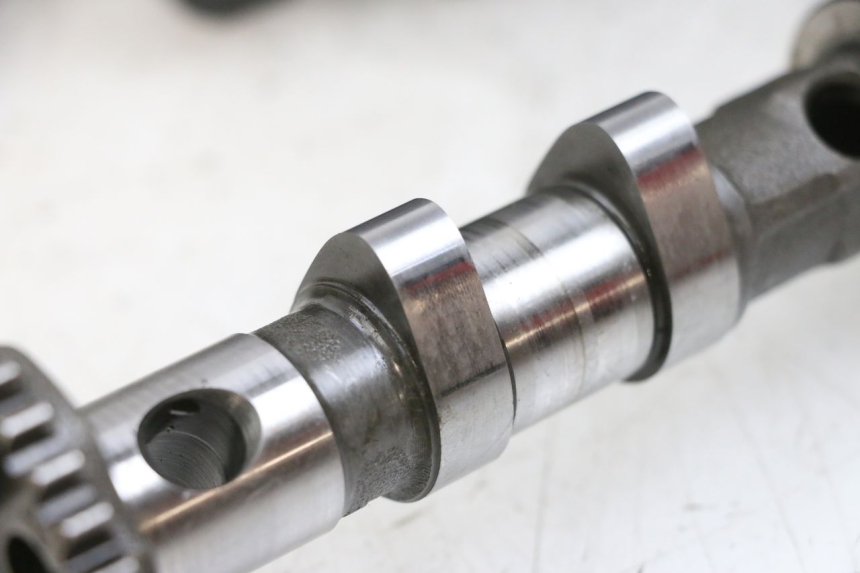 photo de ZYLINDERKOPF YAMAHA TDM ABS 900 (2002 - 2014) - Zoom auf Gebrauchszustand