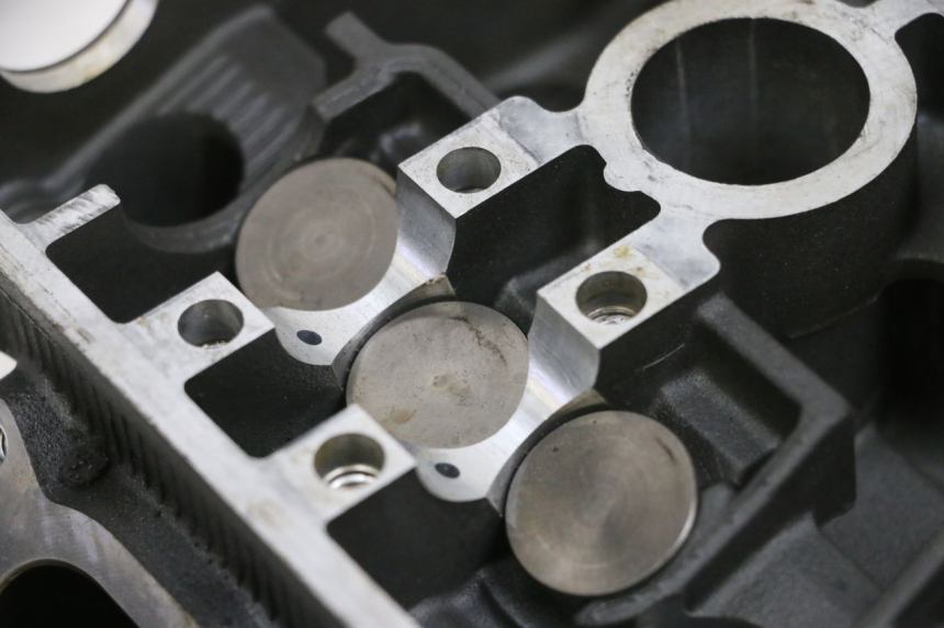 photo de ZYLINDERKOPF YAMAHA TDM ABS 900 (2002 - 2014) - Technische Nahaufnahme