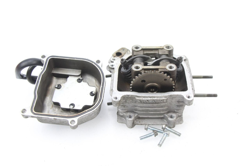 photo de ZYLINDERKOPF BAOTIAN TRAVEL SPIRIT 50 (2010 - 2012) - Hauptansicht