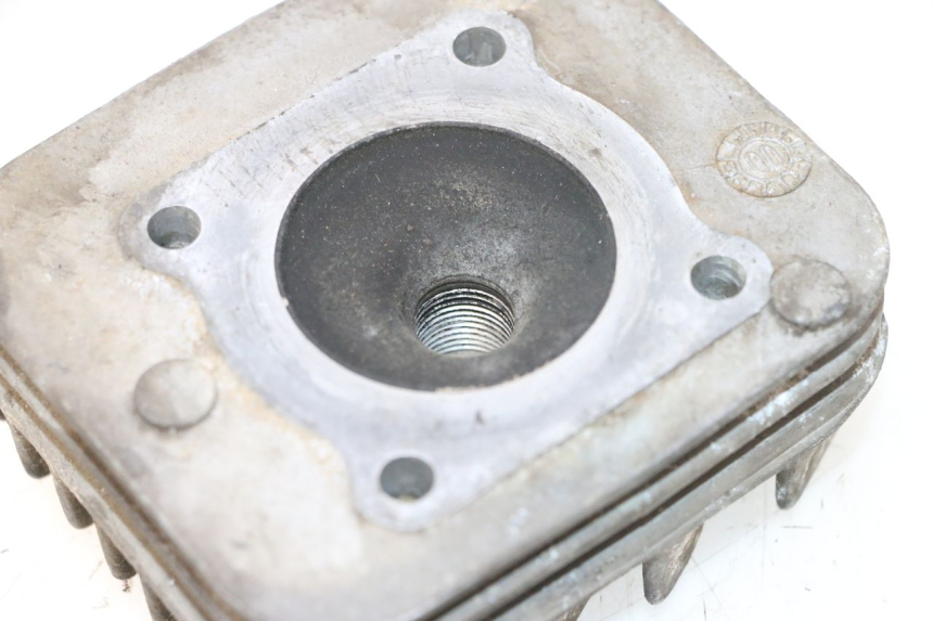 photo de ZYLINDERKOPF PIAGGIO TYPHOON 50 (2000 - 2009) - Details der Befestigungspunkte