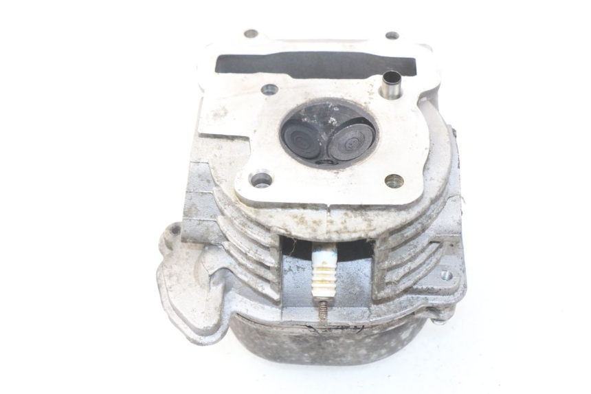 photo de ZYLINDERKOPF PEUGEOT V-CLIC VCLIC 50 (2007 - 2013) - Detailansicht des Bauteils