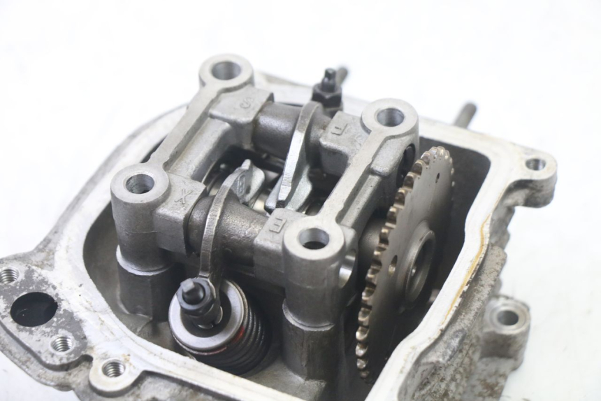 photo de ZYLINDERKOPF PEUGEOT V-CLIC VCLIC 50 (2007 - 2013) - Alternativer Blickwinkel