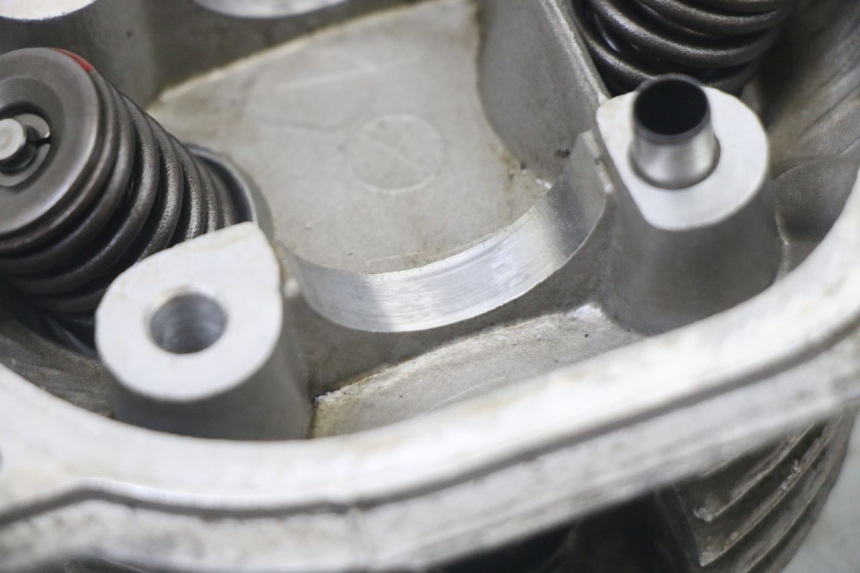 photo de ZYLINDERKOPF PEUGEOT V-CLIC VCLIC 50 (2007 - 2013) - Geprüftes Gebrauchtteil