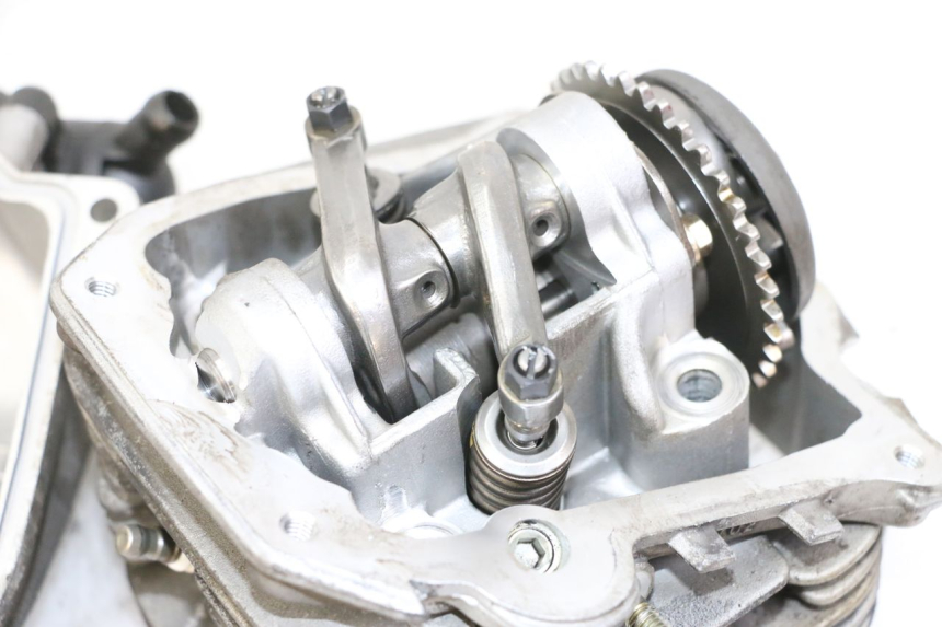 photo de ZYLINDERKOPF PIAGGIO VESPA LX 150 (2005 - 2013) - Qualität der Gebrauchtware