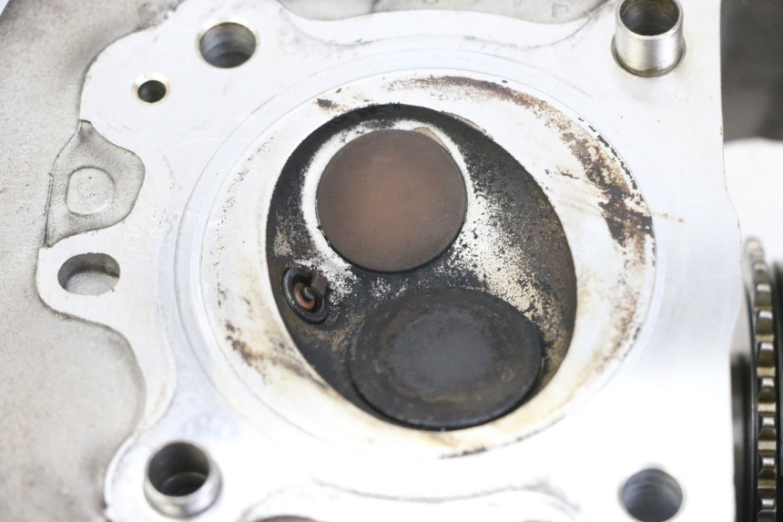 photo de ZYLINDERKOPF PIAGGIO VESPA LX 150 (2005 - 2013) - Zoom auf Gebrauchszustand