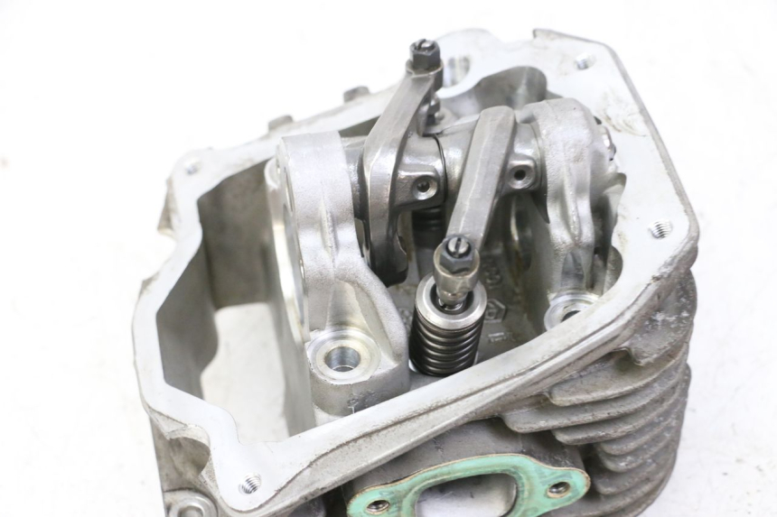 photo de ZYLINDERKOPF PIAGGIO VESPA LX 150 (2005 - 2013) - Alternative Perspektive