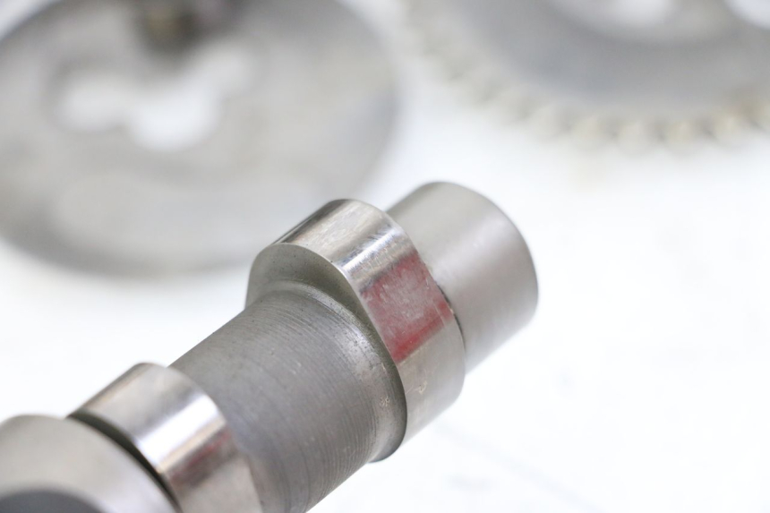 photo de ZYLINDERKOPF PIAGGIO VESPA LX 150 (2005 - 2013) - Details der Befestigungspunkte