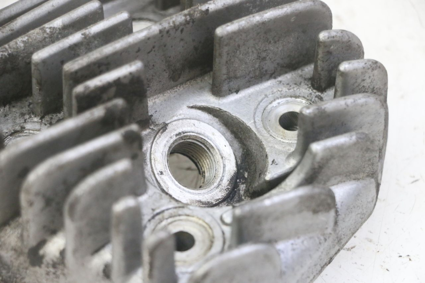 photo de ZYLINDERKOPF PEUGEOT VIVACITY NEW 2T 50 (2008 - 2017) - Zoom auf Gebrauchszustand