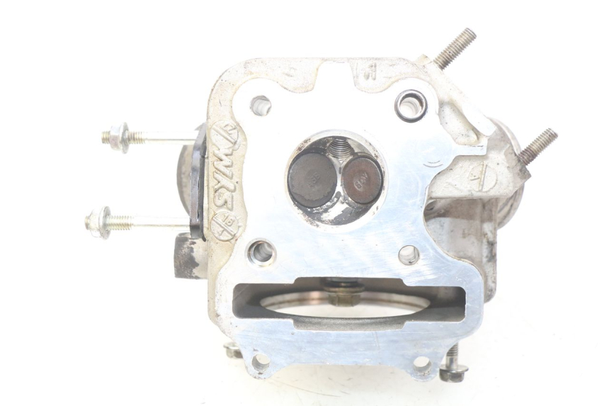 photo de ZYLINDERKOPF PEUGEOT VIVACITY NEW 4T 50 (2008 - 2017) - Zoom auf Gebrauchszustand