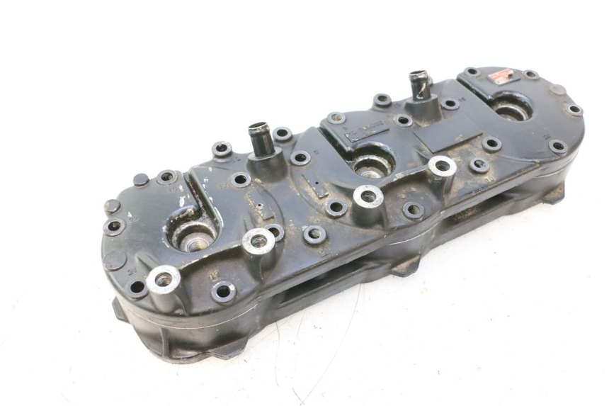 photo de ZYLINDERKOPF YAMAHA WAVE RUNNER GP R 1200 (2000 - 2003) - Charakteristische Merkmale