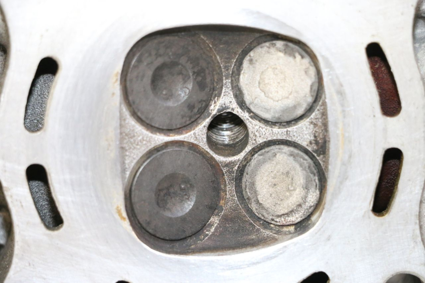 photo de ZYLINDERKOPF YAMAHA X-MAX XMAX 125 (2010 - 2013) - Detaillierte Sichtprüfung