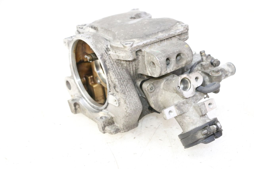 photo de ZYLINDERKOPF YAMAHA X-MAX XMAX 125 (2010 - 2013) - Details der Befestigungspunkte