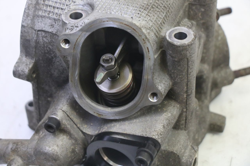 photo de ZYLINDERKOPF YAMAHA X-MAX XMAX 250 (2006 - 2009) - Weitere Ansicht des Artikels