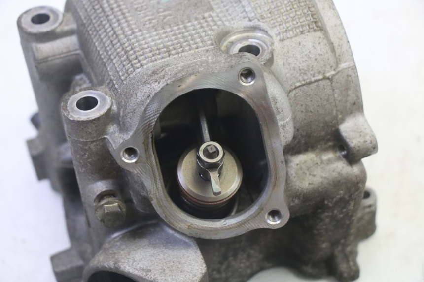 photo de ZYLINDERKOPF YAMAHA X-MAX XMAX 250 (2006 - 2009) - Hochauflösende Nahaufnahme