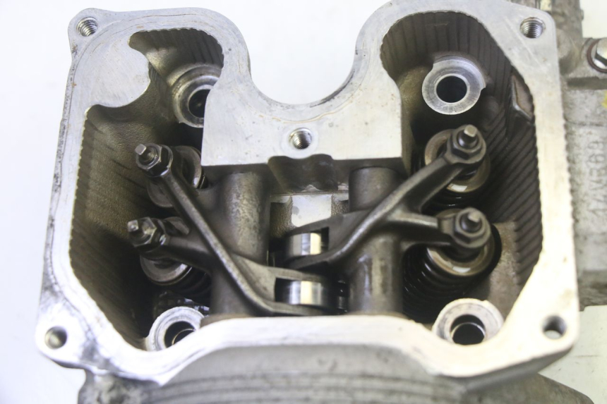 photo de ZYLINDERKOPF YAMAHA X-MAX XMAX 125 (2010 - 2013) - Hochauflösende Nahaufnahme